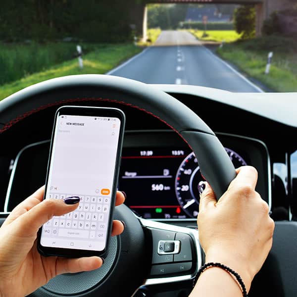 What to Know about the Texting and Driving Ban in Florida